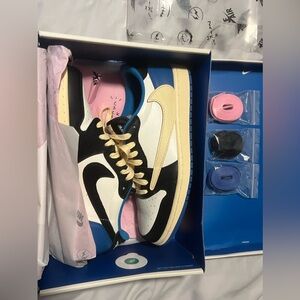 Jordan x Travis Scott Fragment lows